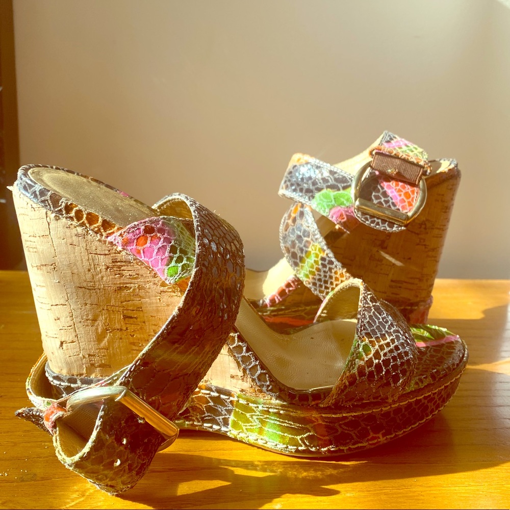 Multicolor wedges